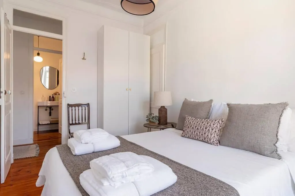 Casa Das Flores 4Br + Office Space And A/C Lisboa