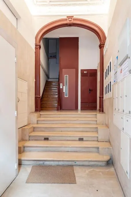 Apartment Casa Das Flores 4Br + Office Space And A/C Lisbon