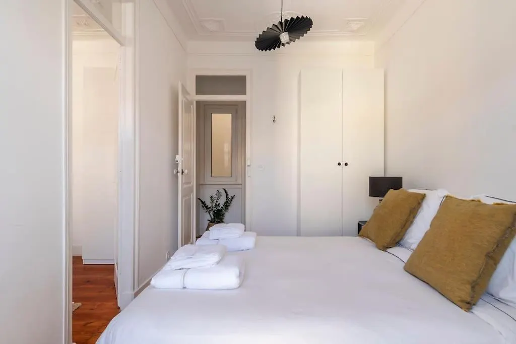 Casa Das Flores 4Br + Office Space And A/C Lisboa