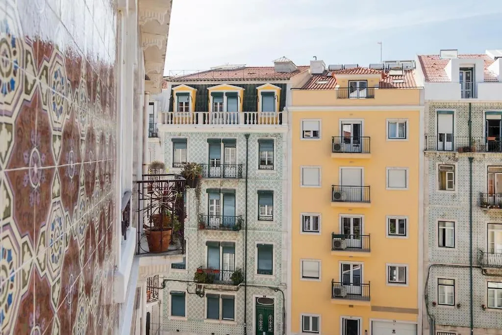 Casa Das Flores 4Br + Office Space And A/C Lisboa Daire